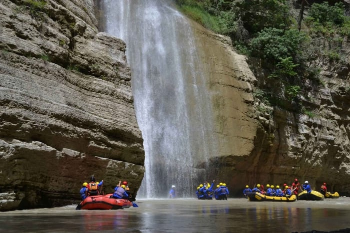 From Berat: Osumi Canyons Rafting Trip by 8 Waterfalls