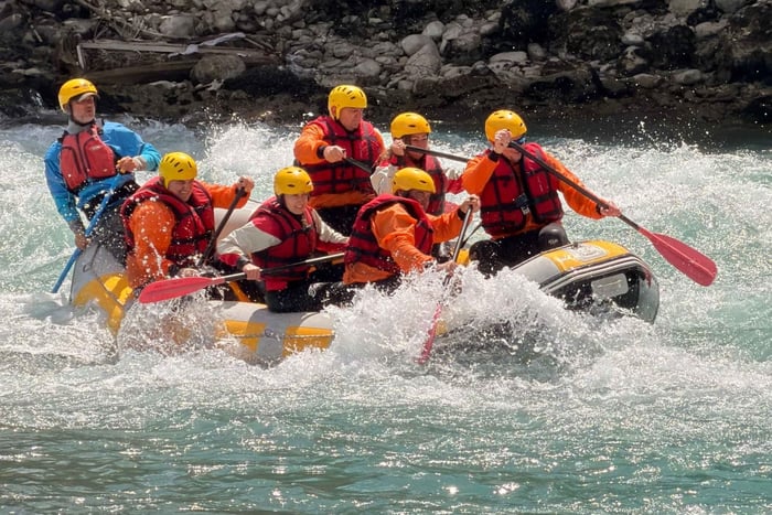 De Saranda: Rafting no Rio Vjosa e Termas de Përmet