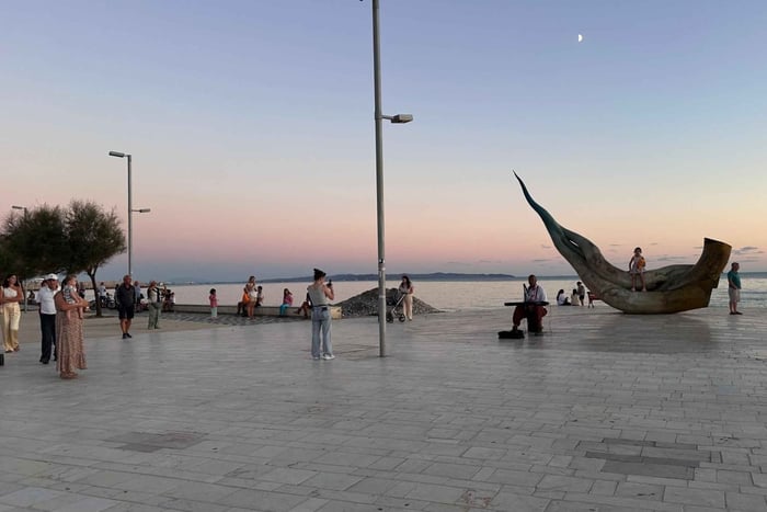 From Tirana: Durrës & Preza Castle – Beach, History & Views