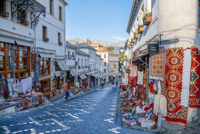 Da Tirana: Escursione di un'intera giornata a Gjirokastra, patrimonio dell'UNESCO