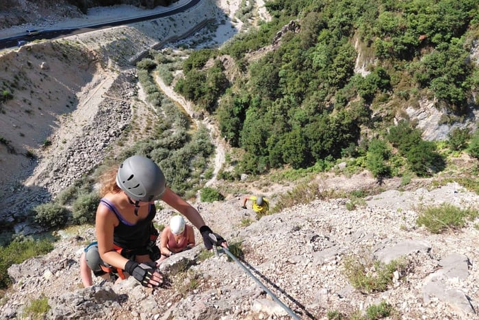 Da Valona: tour di arrampicata sulla via ferrata Kuç con guida