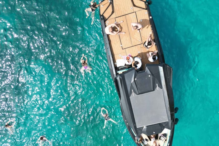 Himara: avventure con snorkeling in grotte e spiagge segrete