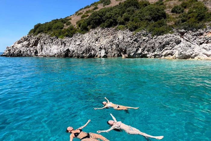 Himara: Pirates Cave Tour, Turquoise Bays & Swimming Stops