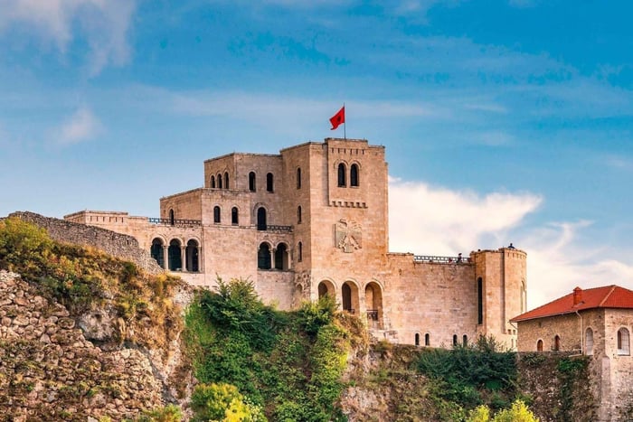 Kruja Castle, Old Bazaar & Sari Salltik with Hotel Pickup
