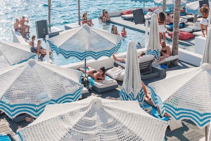 Latin Pool Party Mulino Beach