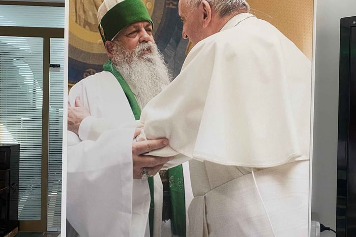 Tour privato del Centro Mondiale Bektashi e del museo per piccoli gruppi