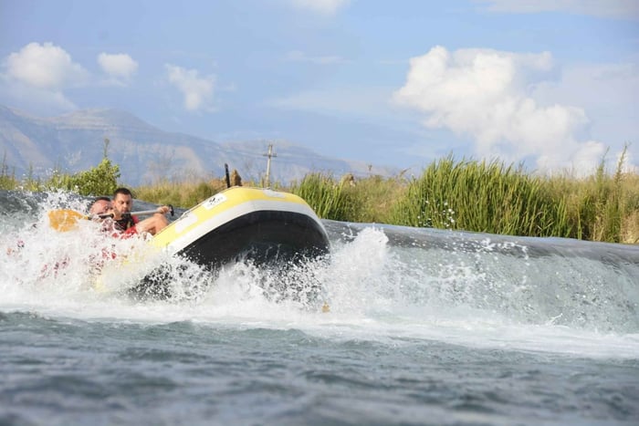 Saranda: tour con rafting sul fiume Bistrica e sul Mar Ionio