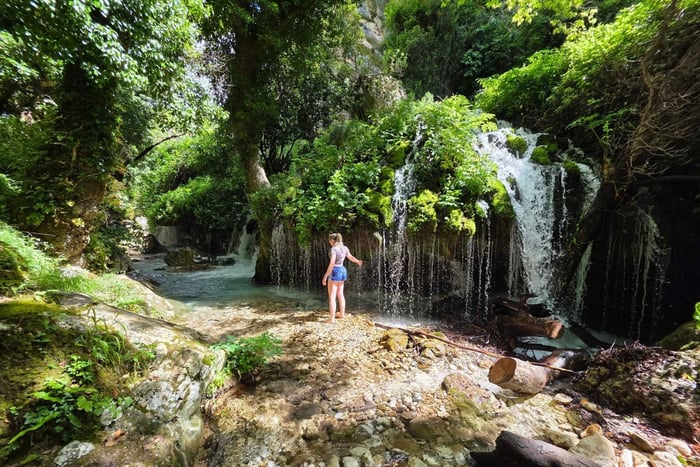 Tour da Saranda alle cascate di Tatzat e al castello di Lekursi
