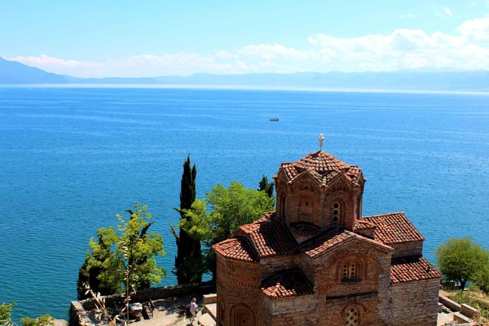 Skopje: Trasferimento a Tirana con tour di mezza giornata di Ohrid
