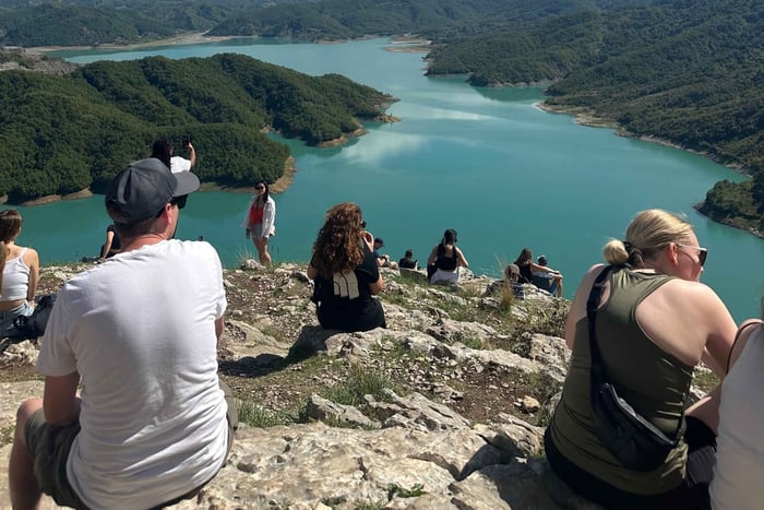 Tirana : Lac Bovilla et montagne Gamti en SUV (sans randonnée)