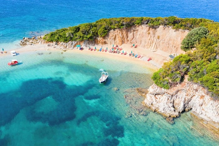 Tirana/Durres/Golem: Saranda, Blue Eye, Ksamil and Boat tour