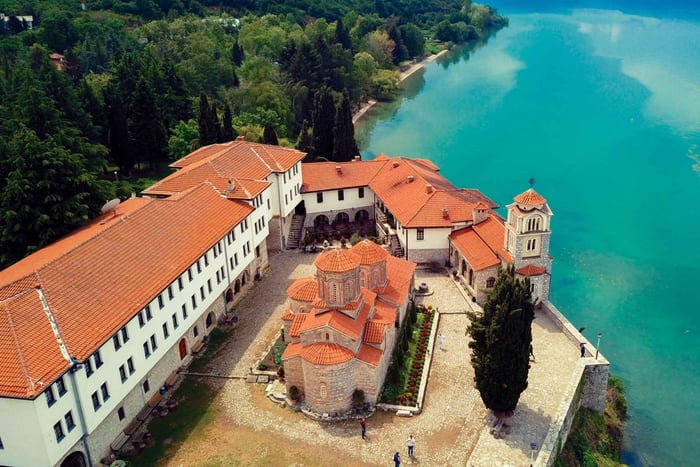 Tirana/Durres: Ohrid, Black Drin Spring & St Naum Tour