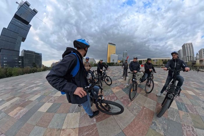 Tirana: noleggio di bici elettrica con servizio di consegna