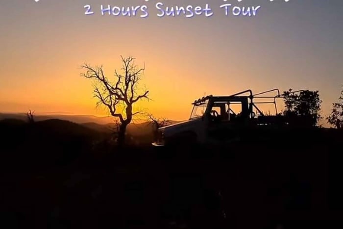2-Hour Sunset 4x4 Jeep Safari to the Top of the Mountain in Faro/São Bras Alportel