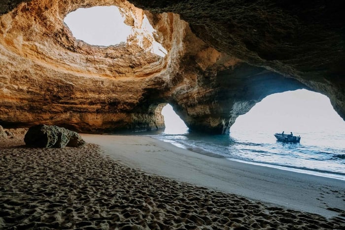 2 Hours Private Benagil Caves and Beaches Boat Tour