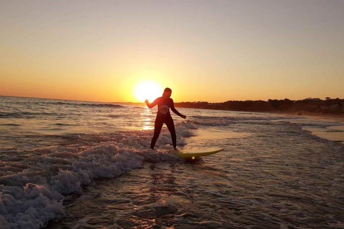 Albufeira: 2-Hour Falesia Beach Surf Lesson