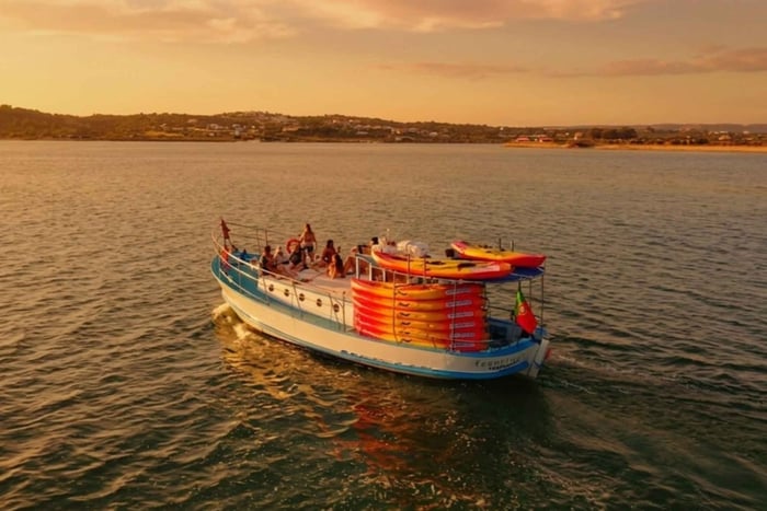 Alvor: tour in barca al tramonto e all'ora d'oro con bevande