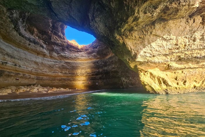 Excursion privée en bateau à Benagil pour découvrir les grottes de Benagil