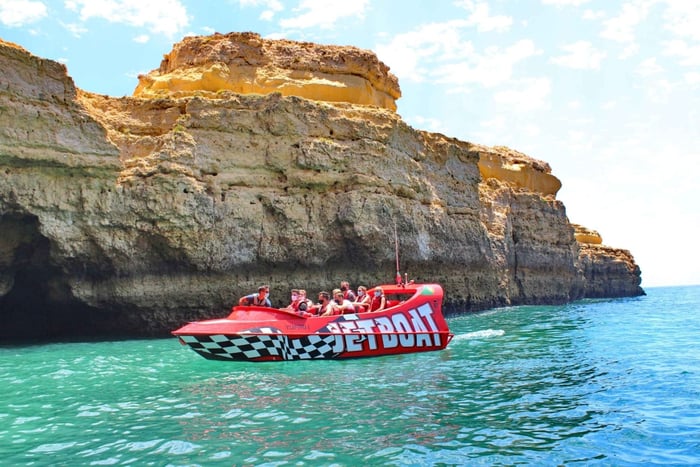 Emocionante paseo en lancha motora de 1 hora por la costa del Algarve