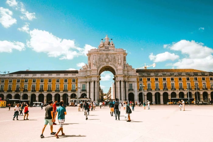 From Algarve - Lisbon City Tour with Shopping
