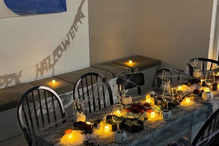 Lagos: Halloween-Themed Ceramic Painting Experience