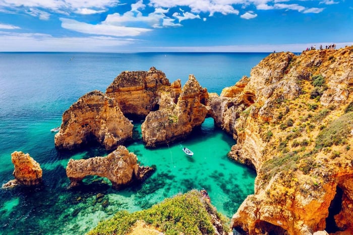 Lagos: tour en barco por las cuevas de Ponta da Piedade en grupos reducidos