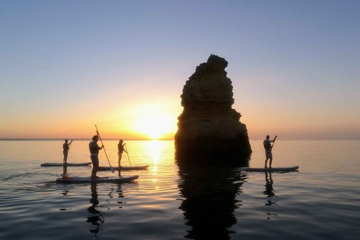 Lagos: Sunrise SUP Caves Tour Ponta da Piedade – Small Group