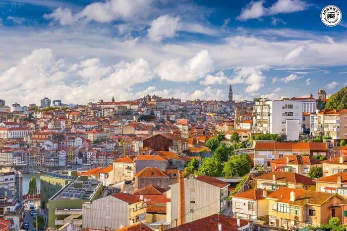 LISBON : EXPLORE OLD TOWN ALFAMA BY ELECTRIC TUK TUK