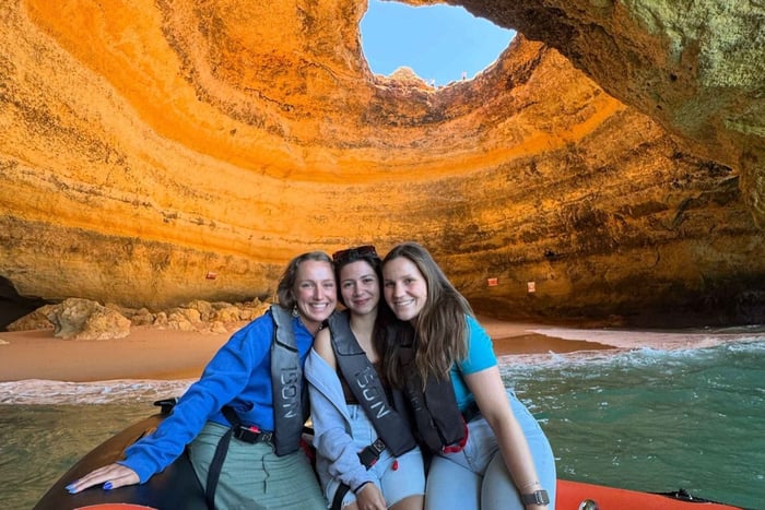 Portimão: Benagil Caves and Coastline Boat Tour