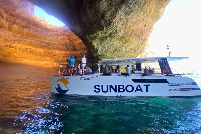 Portimão: Benagil Caves & Golden Coast Eco Catamaran Tour