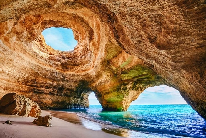 Portimão: Sunset Cruise to Benagil Cave