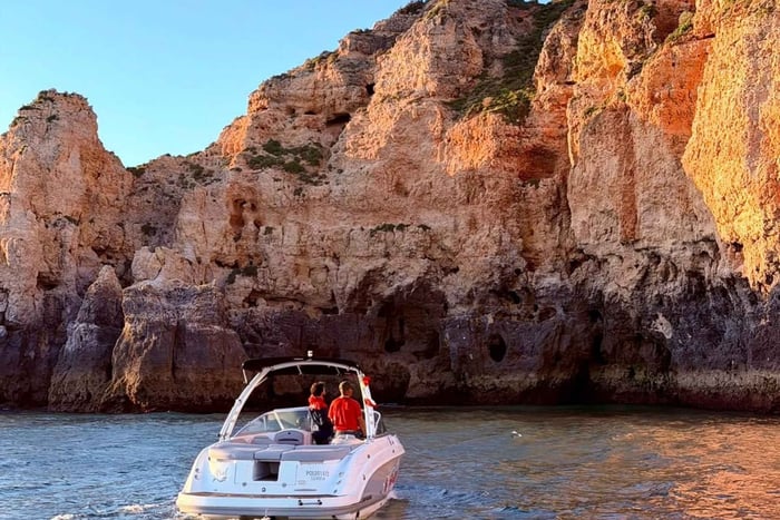 Sortie en bateau privée à Ponta da Piedade et le long de la côte