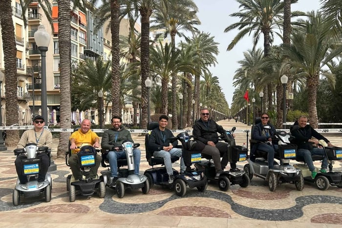 tour de la ciudad accesible en escúter para personas con movilidad reducida