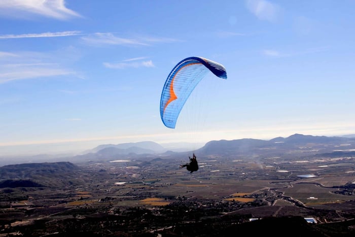 Alicante e Santa Pola: Volo in parapendio biposto