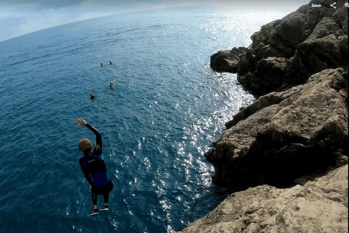 Alicante: Private Guided Coasteering Trip