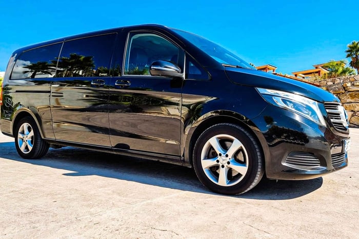 Benidorm: Transfer VIP z lotniska w Alicante samochodem klasy premium