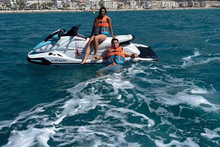 Escursione in moto d'acqua al Faro di Albir