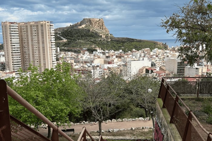 Outdoor Fitness & Scenic Workout at Parque Tossal