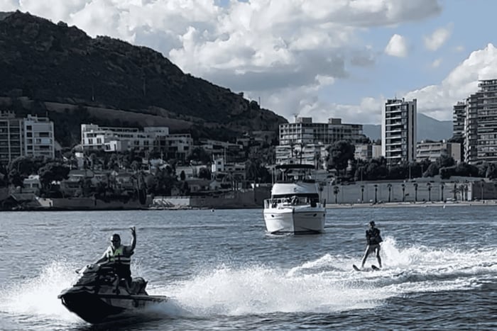 aventura en yate y moto acuática con bebidas