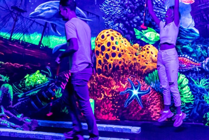 Aloha Amsterdam: 12-Hole Glow-in-the-Dark Mini-Golf