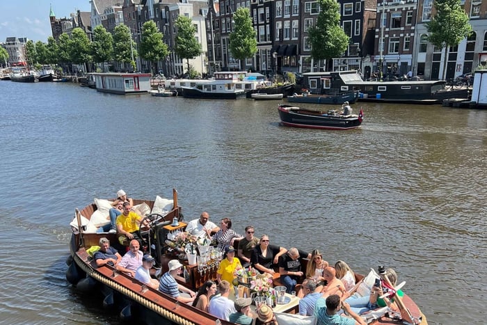 Amsterdã: Passeio de barco com bebidas ilimitadas opcionais