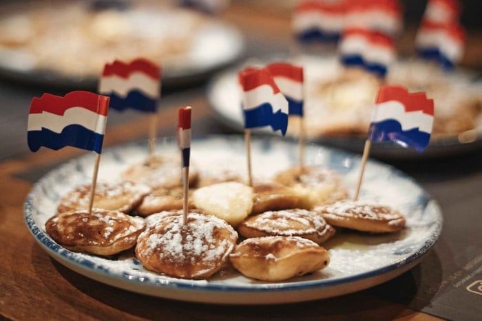Amsterdam: Hollandske minipandekager (Poffertjes)