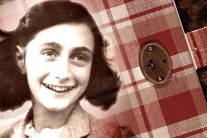 Amsterdão: passeio guiado a pé em pequenos grupos sobre Anne Frank
