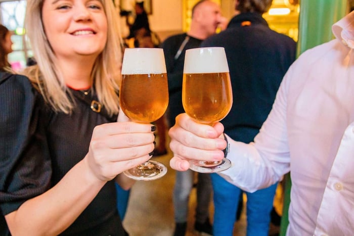 Amesterdão: Degustação guiada de cervejas artesanais com queijo e petiscos