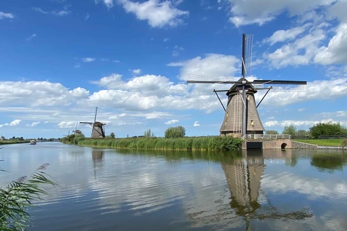 Amsterdam: Kinderdijk Kinderdijk, Euromast, Delft och Den Haag Dagsutflykt