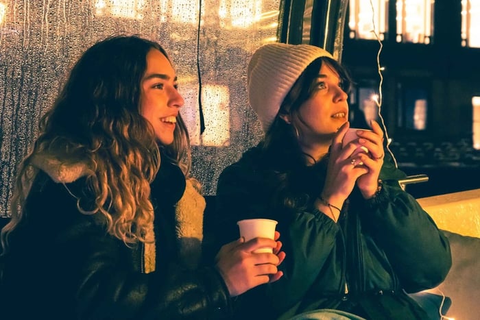 Amsterdão: barco do Festival das Luzes com chocolate quente e stroopwafel