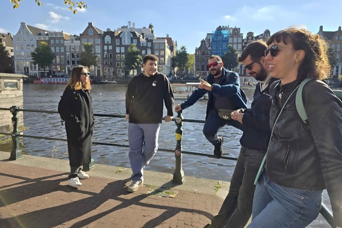 Amsterdam’s Hidden Facts: 750 Years of Secrets ⭐ by Adonis