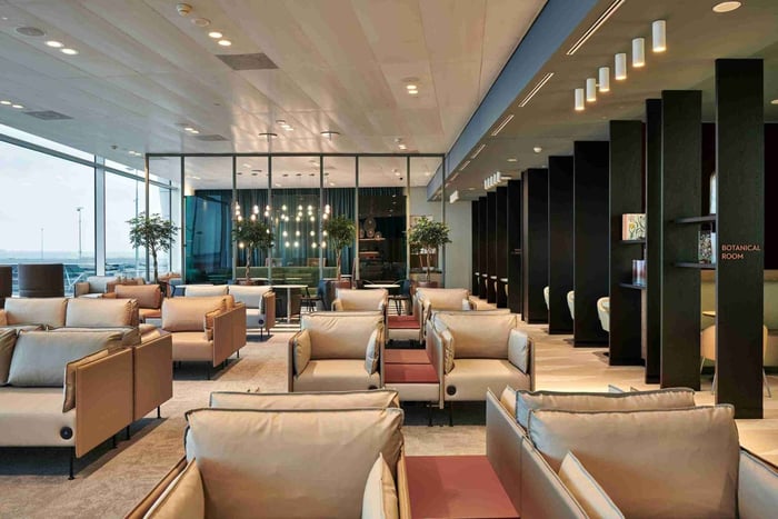 Amsterdam: Schiphol Airport Aspire Lounge Access