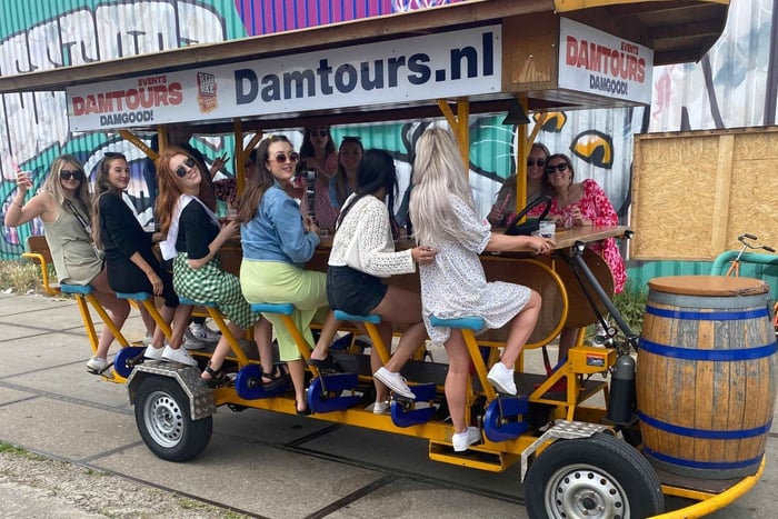 Amsterdam: Fælles festcykeltur med øl