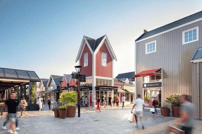 Amsterdam: Shopping dagsutflykt Batavia Stad Fashion Outlet